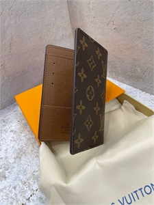 Обложка на паспорт LOUIS VUITTON 121315