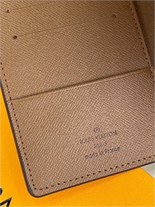 Обложка на паспорт LOUIS VUITTON 121315