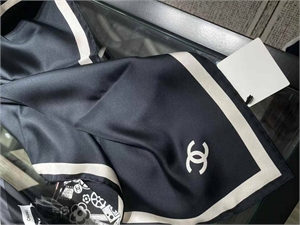 Платок CHANEL 121534