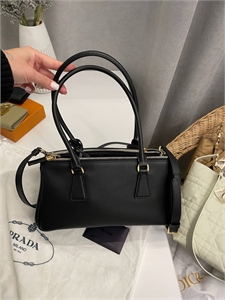 Сумка Prada 121716