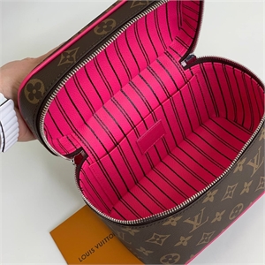 Косметичка LOUIS VUITTON 121787