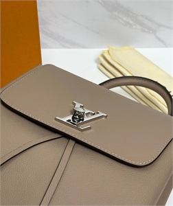 Рюкзак  LOUIS VUITTON 124086