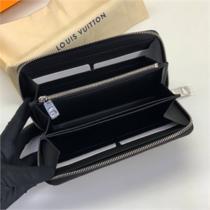 Кошелек LOUIS VUITTON 124405