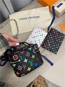 Косметичка LV 125202