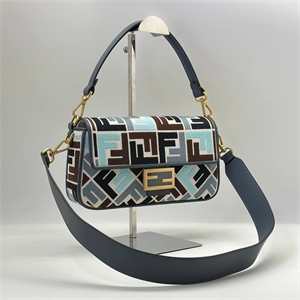 Сумка FENDI 26 см 125246 - фото 183731