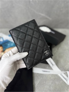 Обложка CHANEL 123650