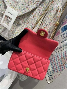 Сумка CHANEL 126102