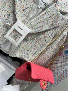 Сумка CHANEL 126102