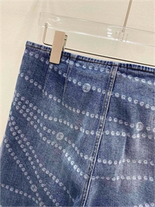 Джинсы CHANEL 126218