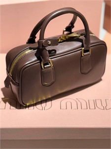 Сумка MIU MIU 126628