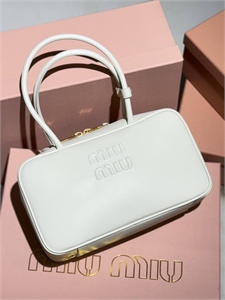 Сумка MIU MIU 126632