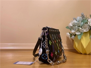 Сумка LOUIS VUITTON 126639