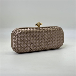 Клатч BOTTEGA VENETA 24 см 127990