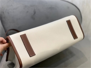 Сумка BURBERRY 128044