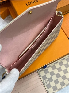 Клатч LOUIS VUITTON 128169