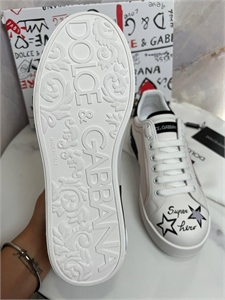 Кроссовки DG 127287