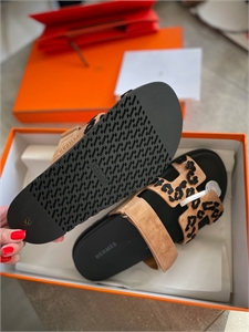 Шлепанцы HERMES 127333