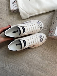 Кроссовки DG 127287