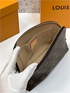 Косметичка LOUIS VUITTON 129723