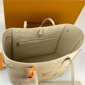 Сумка  LOUIS VUITTON 131033