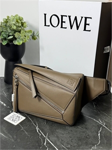 Поясная сумка LOEWE 132045 - фото 218456