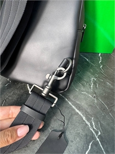 Нагрудная сумка BOTTEGA VENETA 132272