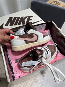 Кроссовки NIKE 132327