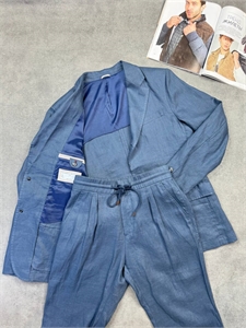 Классический костюм BC 132543