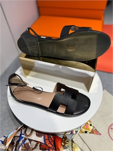 Сандилии HERMES 133771