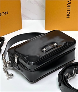 Сумка LOUIS VUITTON 134400