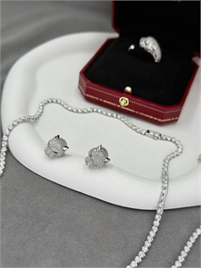 Колье CARTIER серебро 925 п 134983