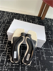 Сандалии TOTEME 135009