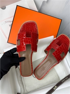 Тапочки HERMES Кожа крокодила 135558