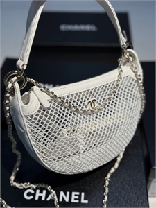 Сумка CHANEL 135889