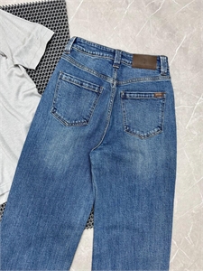 Джинсы BRUNELLO CUCINELLI 136028