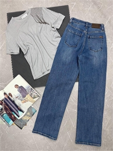 Джинсы BRUNELLO CUCINELLI 136028