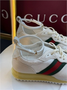 Кроссовки GUCCI 136060