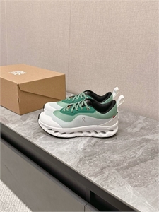 Кроссовки LOEWE 136090