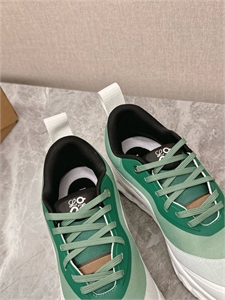 Кроссовки LOEWE 136090