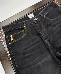 Джинсы BURBERRY 136156