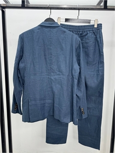 Классический костюм KITON (лен) 136194