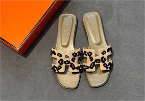 Тапочки HERMES 136400