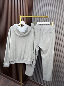 Прогулочный костюм BILLIONAIRE 136454