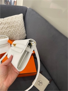 Сумка HERMES Kelly Classic 136782