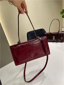 Сумка Prada 136808