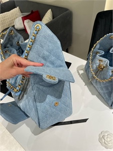 Сумка Chanel 136817