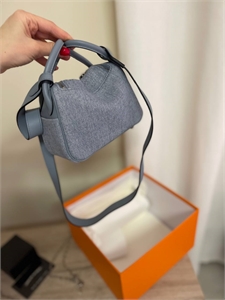 Сумка Hermes lindy 20cm 136821