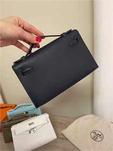 Сумка Hermes Kelly 136823