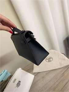 Сумка Hermes Kelly 136823