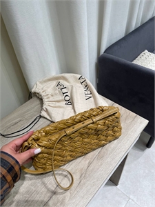 Сумка клатч BV 136890